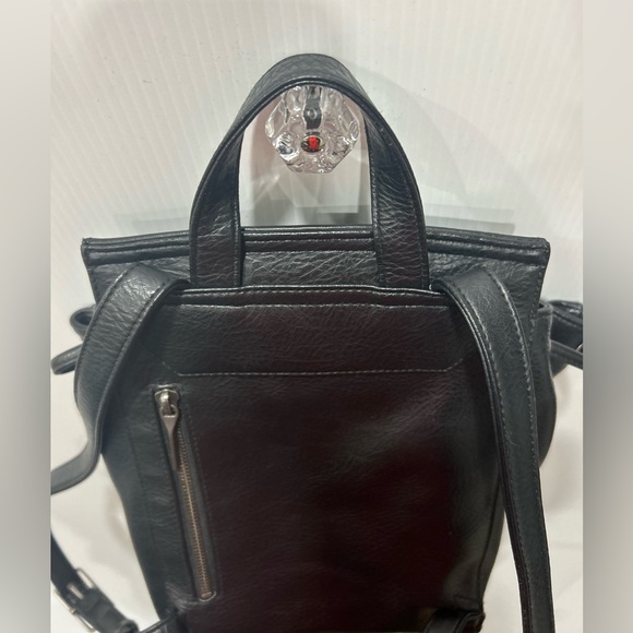 MATT & NAT Backpack - Picture 5 of 9